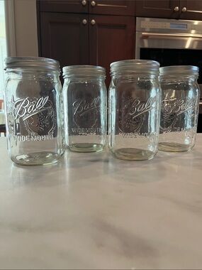 Ball Wide Mouth Mason Jars - Set of 4 - Clear Glass